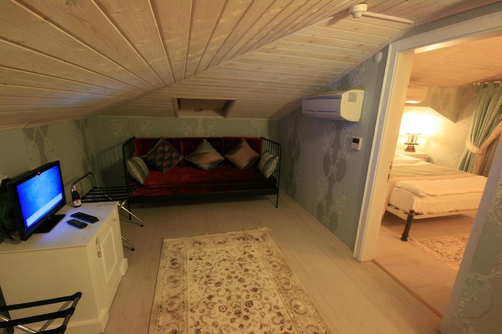 Trilyali Butik Hotel Tirilye Extérieur photo